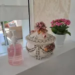белият кът ספרבה בניה