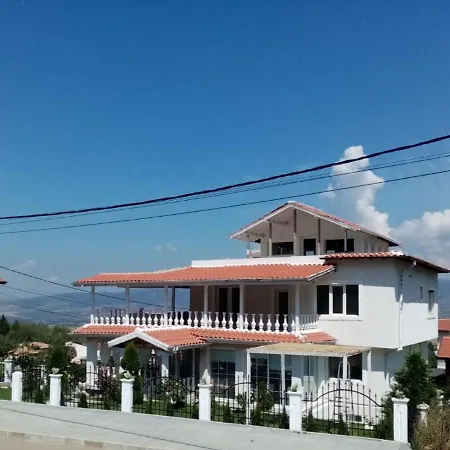 Apartamento белият кът