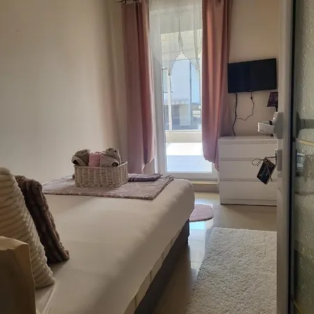 Lejlighed белият кът *