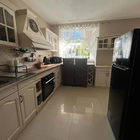 Apartamento белият кът *