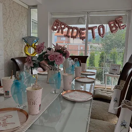 белият кът Lejlighed Sapareva Banya