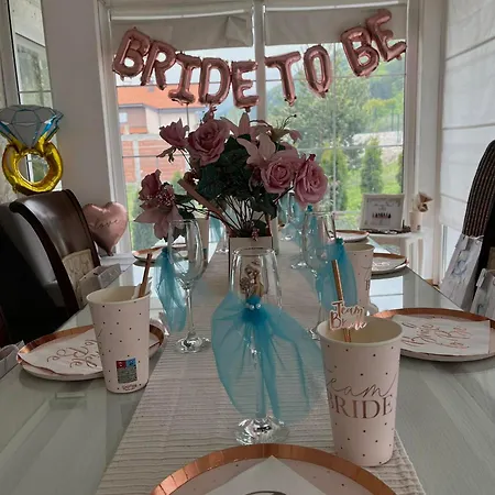 белият кът Sapareva Banya