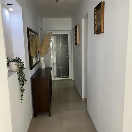 Lejlighed белият кът *