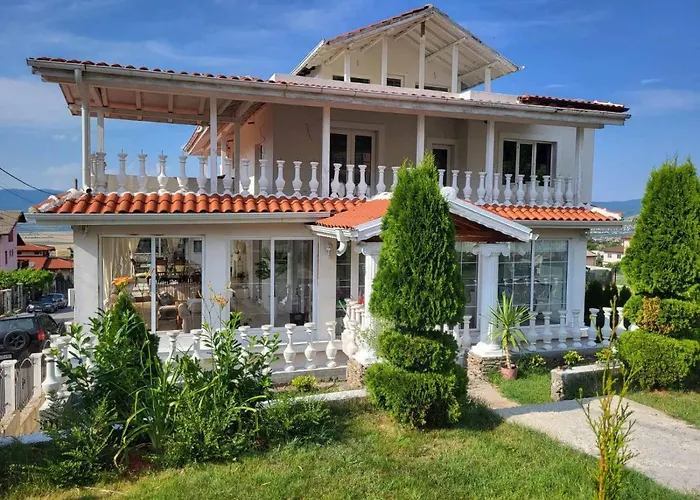 белият кът شقة