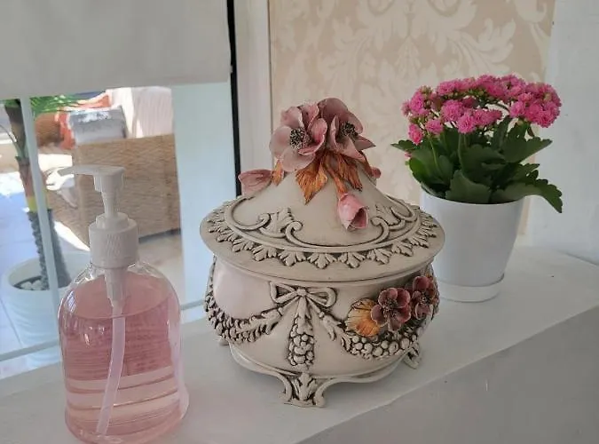 белият кът Sapareva Banya