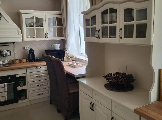 белият кът Sapareva Banya