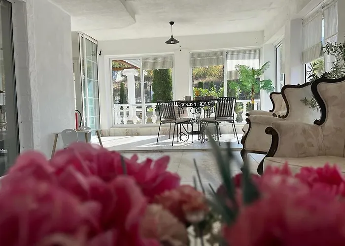 شقة белият кът